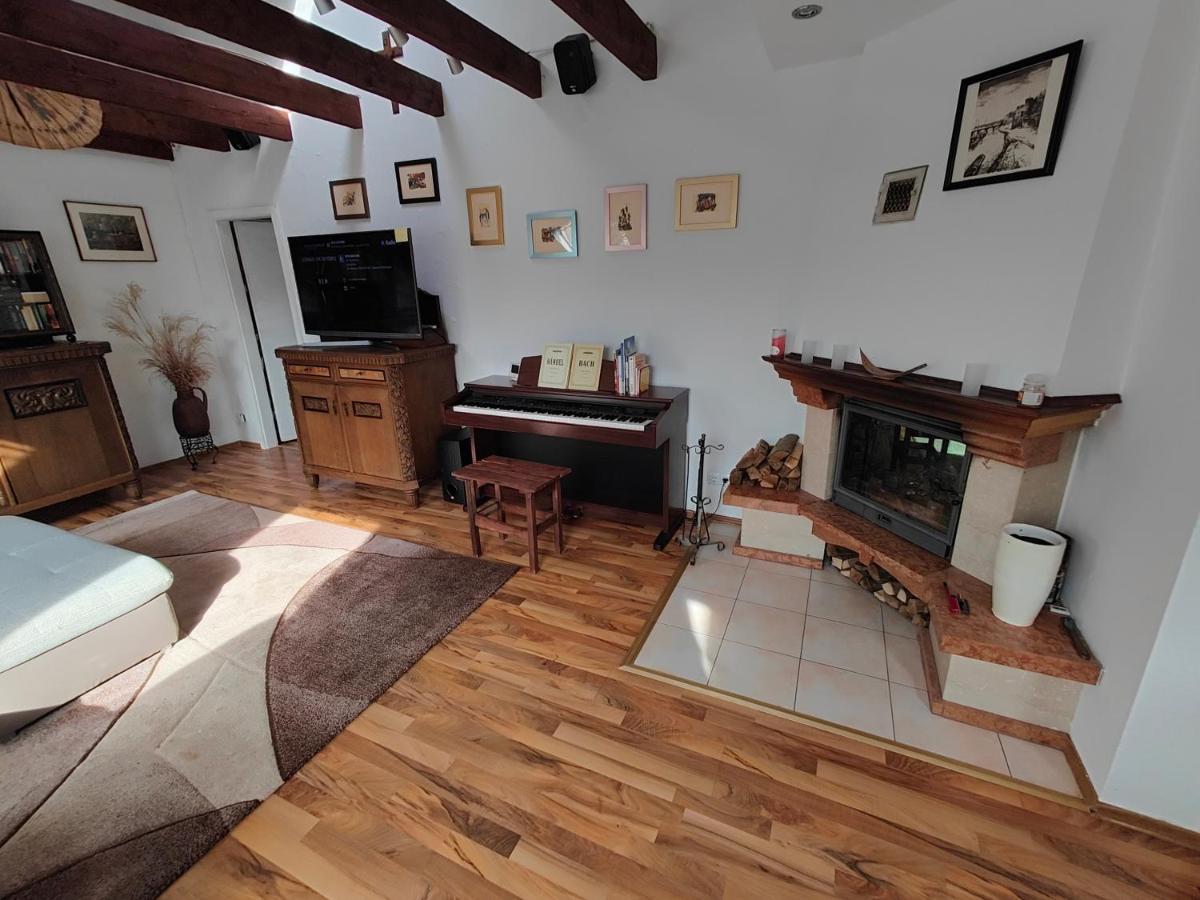 Komfort Ferienwohnung Biene Саарбрюккен Экстерьер фото